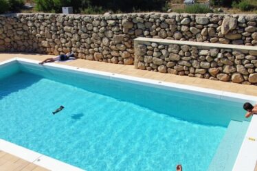 À la découverte des piscines naturelles de la vallée du Fango en Corse : guide complet et conseils d'accès