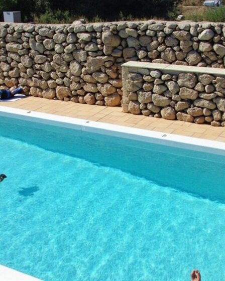 À la découverte des piscines naturelles de la vallée du Fango en Corse : guide complet et conseils d'accès