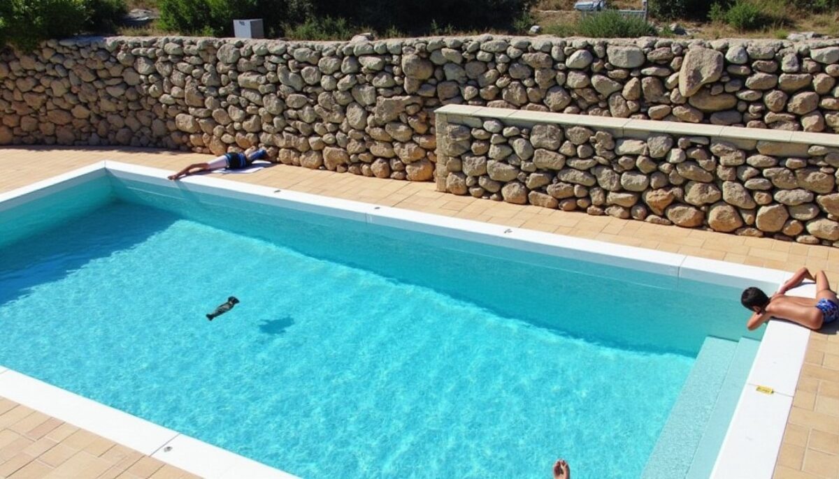 À la découverte des piscines naturelles de la vallée du Fango en Corse : guide complet et conseils d'accès
